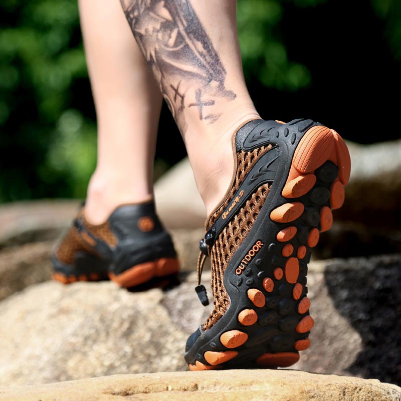 Japanese Mom Lifestyle - trekking mountain mens sports shoes basket